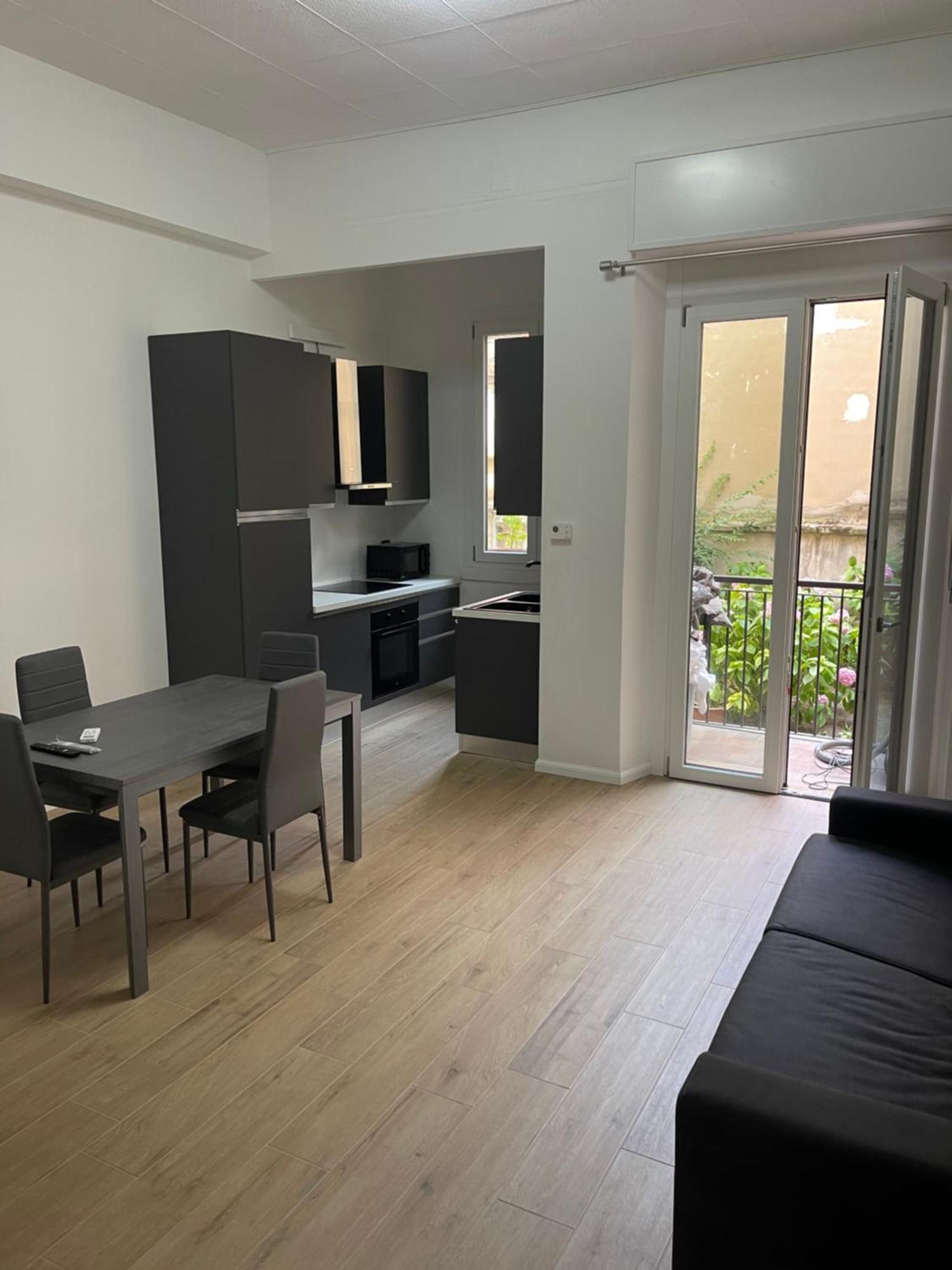 Ampio Bilocale Zona Navigli Διαμέρισμα Μιλάνο Εξωτερικό φωτογραφία